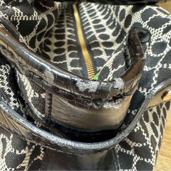 Kate Spade Black and Off Cloth White Geometric Pattern Bag - Picture 8 of 15